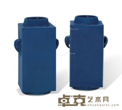  清同治 霁蓝釉象耳琮式瓶 （一对） 29.8cm