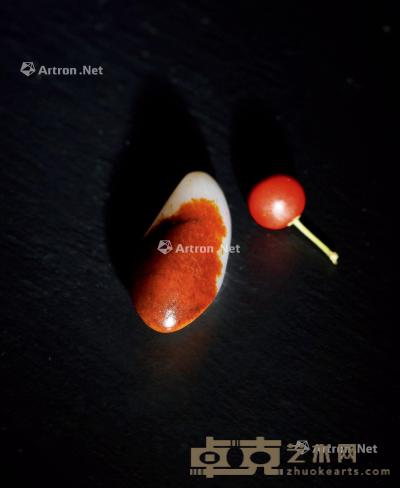  新疆和田玉枣红皮籽料原石 3.5×1.7×1.3cm；重10.5g