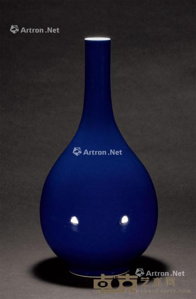 * 清乾隆 霁蓝釉胆瓶 高45cm