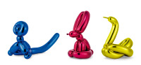  2017年作 气球兔（红）；气球猴（蓝）；及气球天鹅（黄） （一组共三件） 釉彩 陶瓷