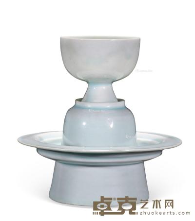  明 青白釉茶盏托 （一套） 托直径15cm；杯直径7.2cm