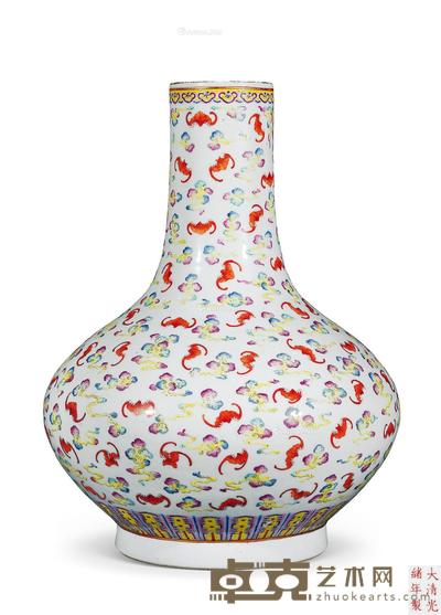 清光绪 粉彩云蝠纹荸荠瓶 高32cm