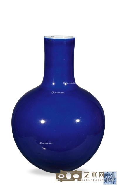  清乾隆 霁蓝釉天球瓶 高50cm