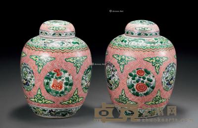  清中期 五彩锦地开光花卉团龙纹盖罐 （二件） 高34.5cm