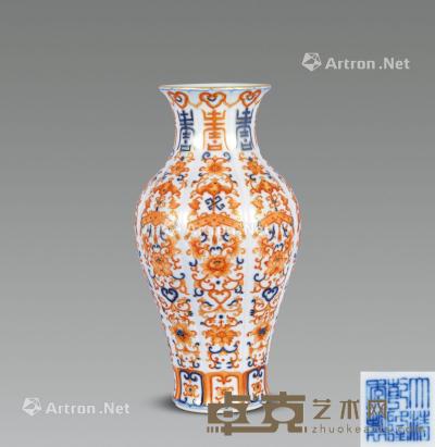  清 青花矾红福寿瓜棱瓶 高27cm
