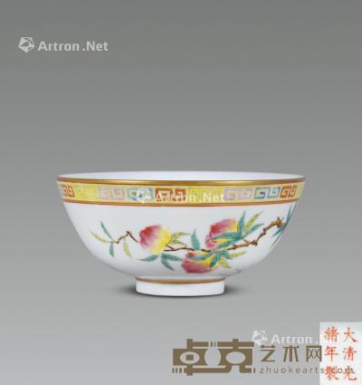  清 粉彩桃纹碗 直径13.8cm