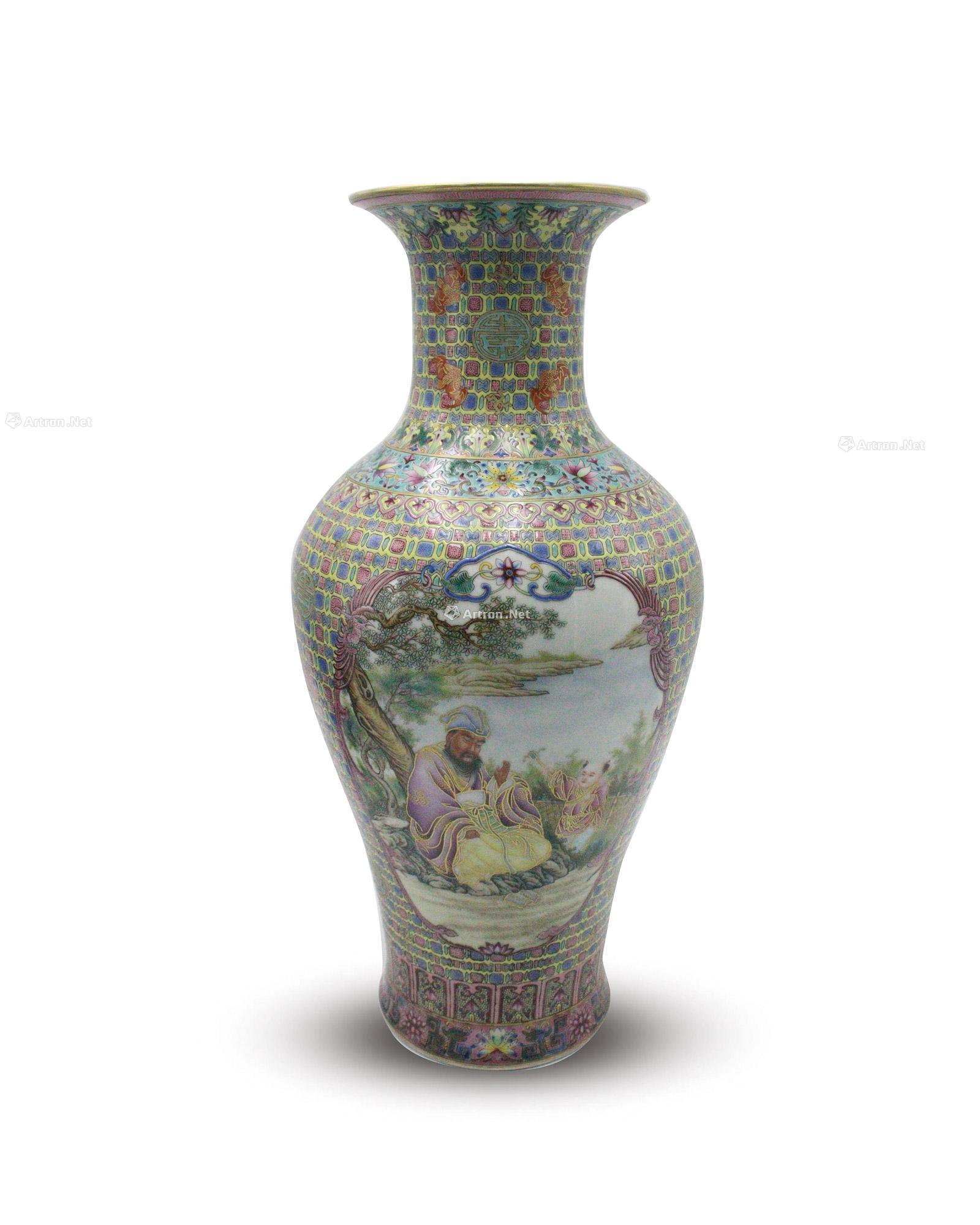 清乾隆珐琅彩锦地纹开光高士图观音瓶