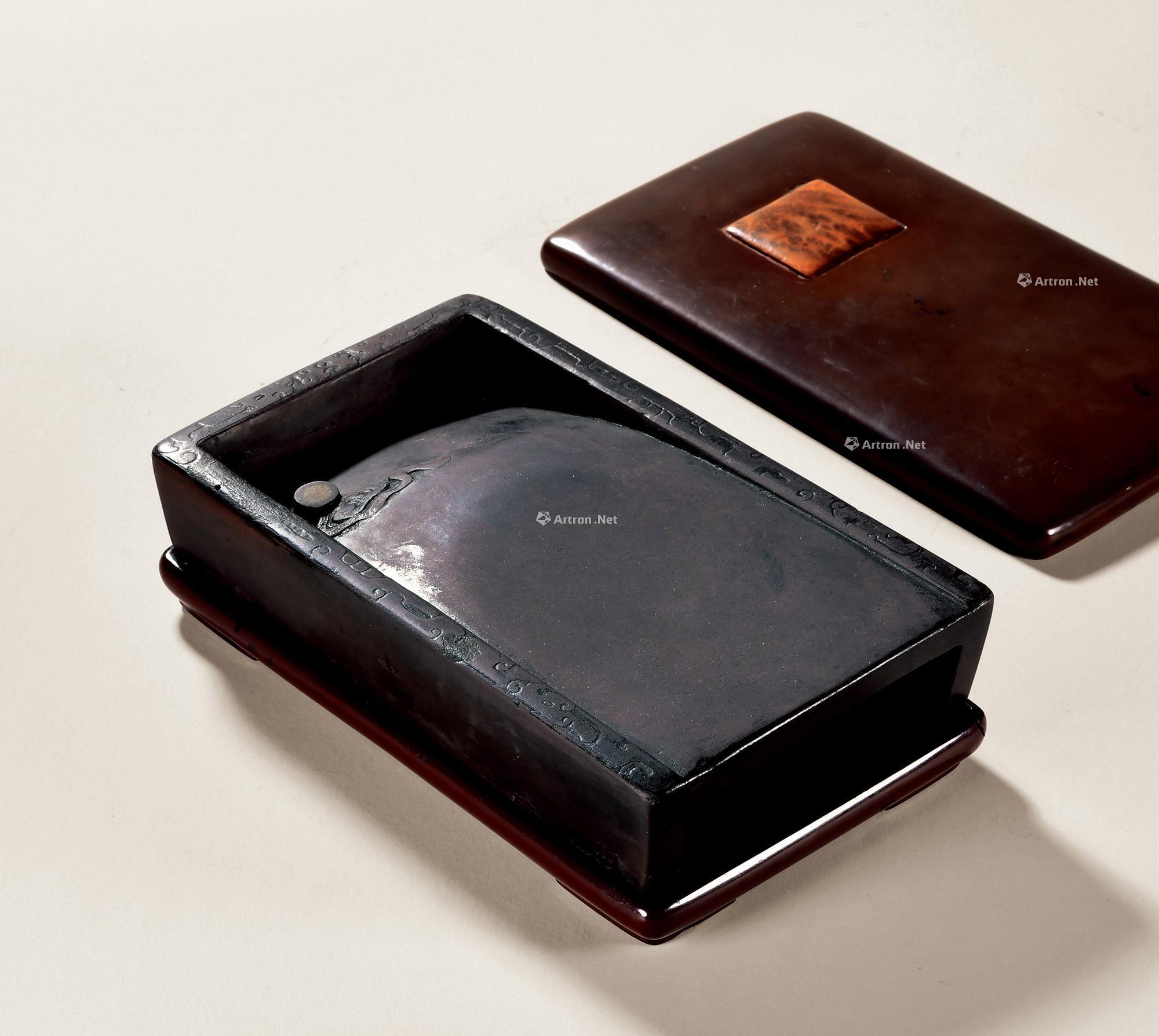 明 抄手带眼端砚