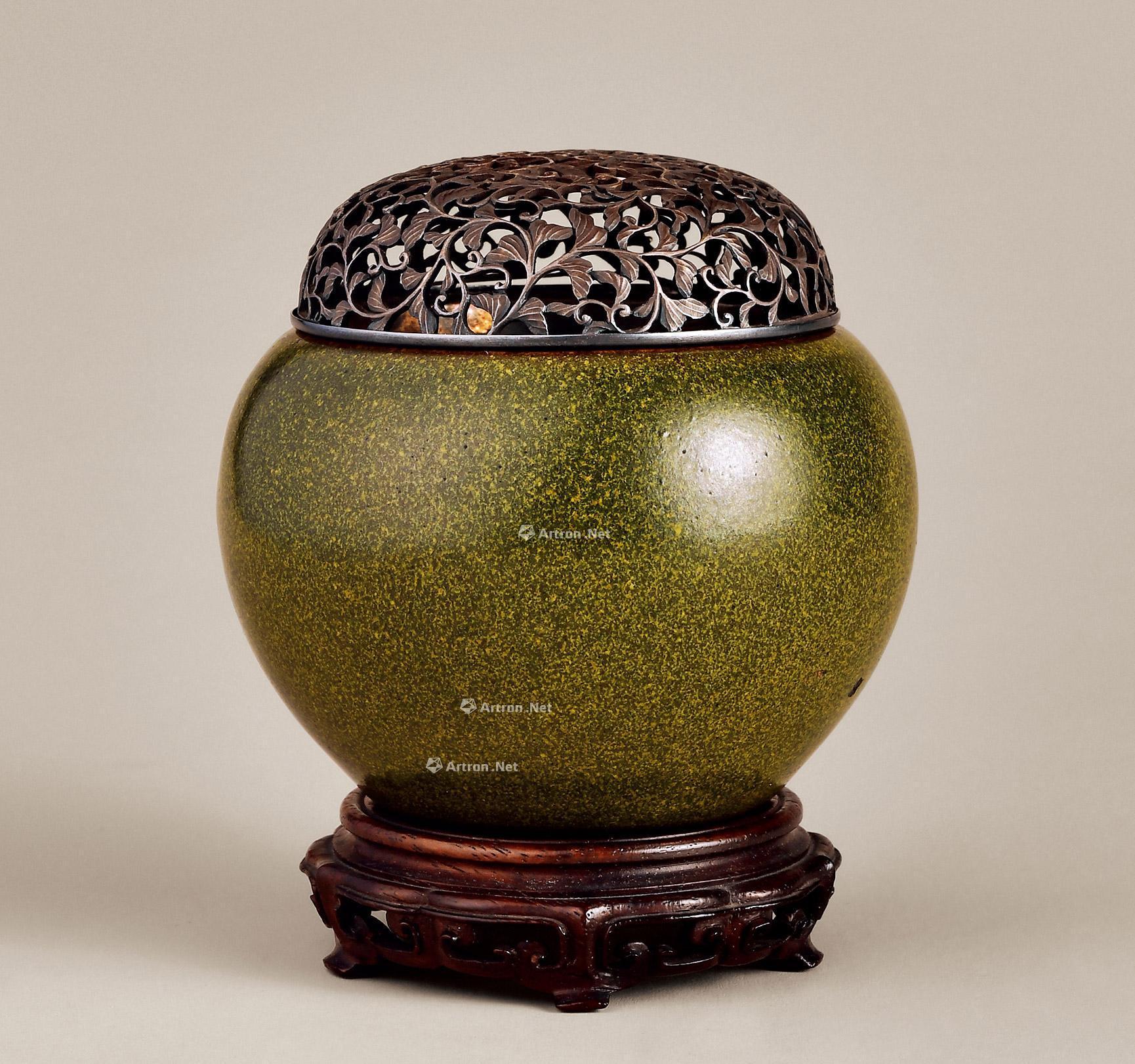 清 圆形茶叶末银盖水盂